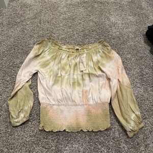 Elegant Green and Cream Women's Top